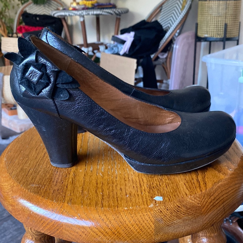 Anthropologie Naya Bakula Black Soft Leather High Heel Platform Pumps Womens 9
